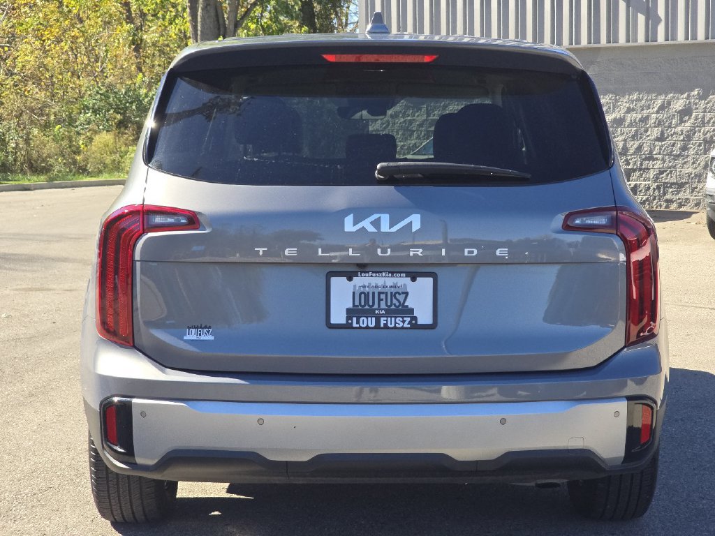 Used 2024 Kia Telluride LX FWD image 15