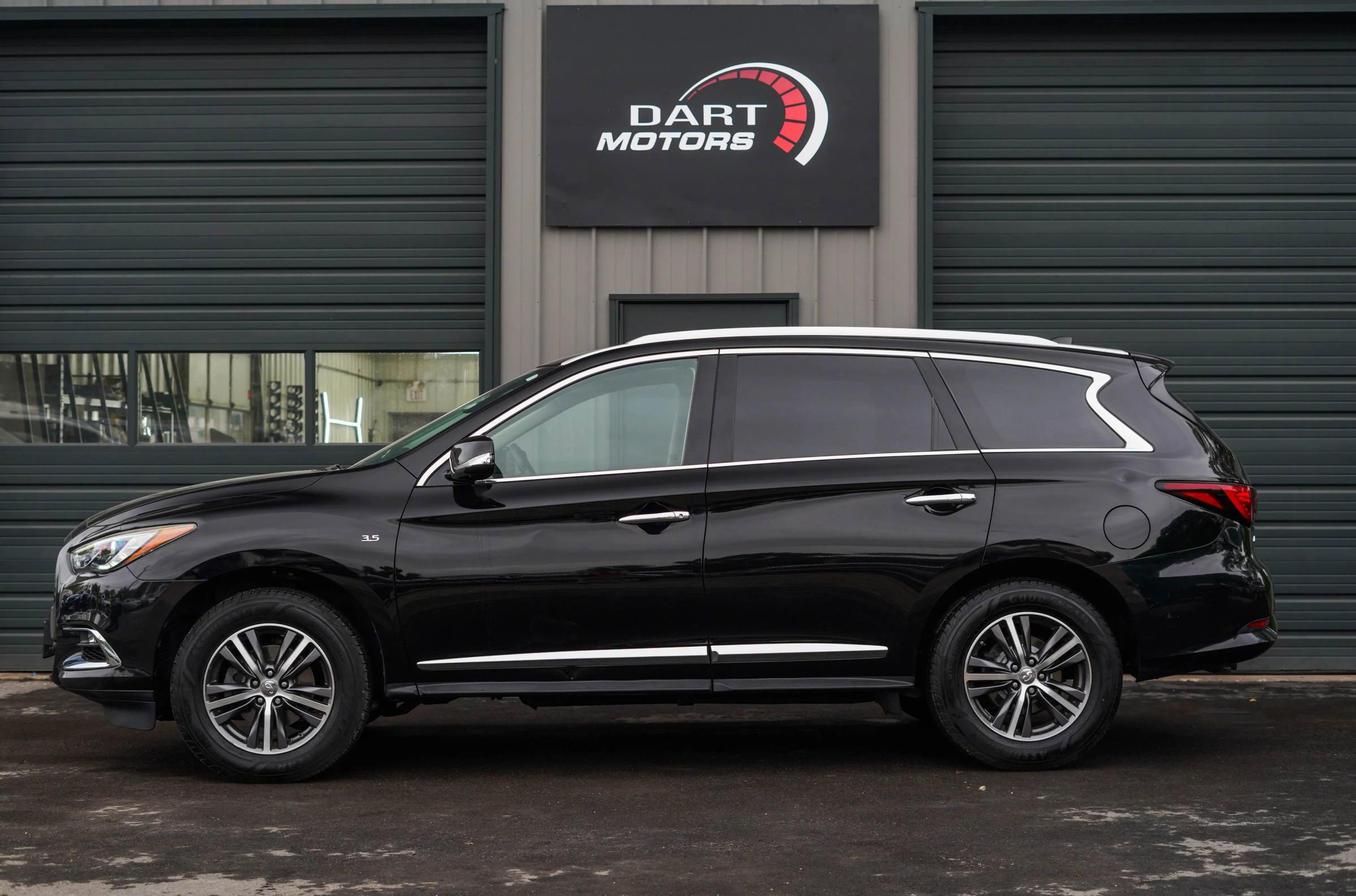 Used 2019 INFINITI QX60 Luxe w/ Essential Package image 4