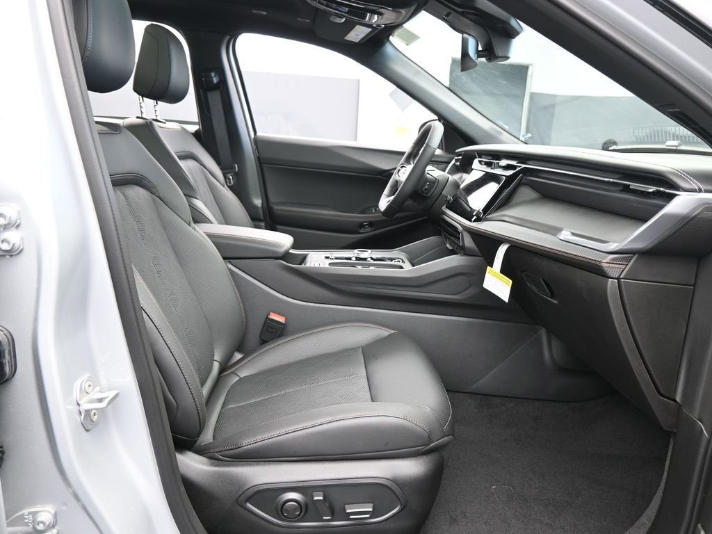 New 2026 Jeep Cherokee Overland image 44