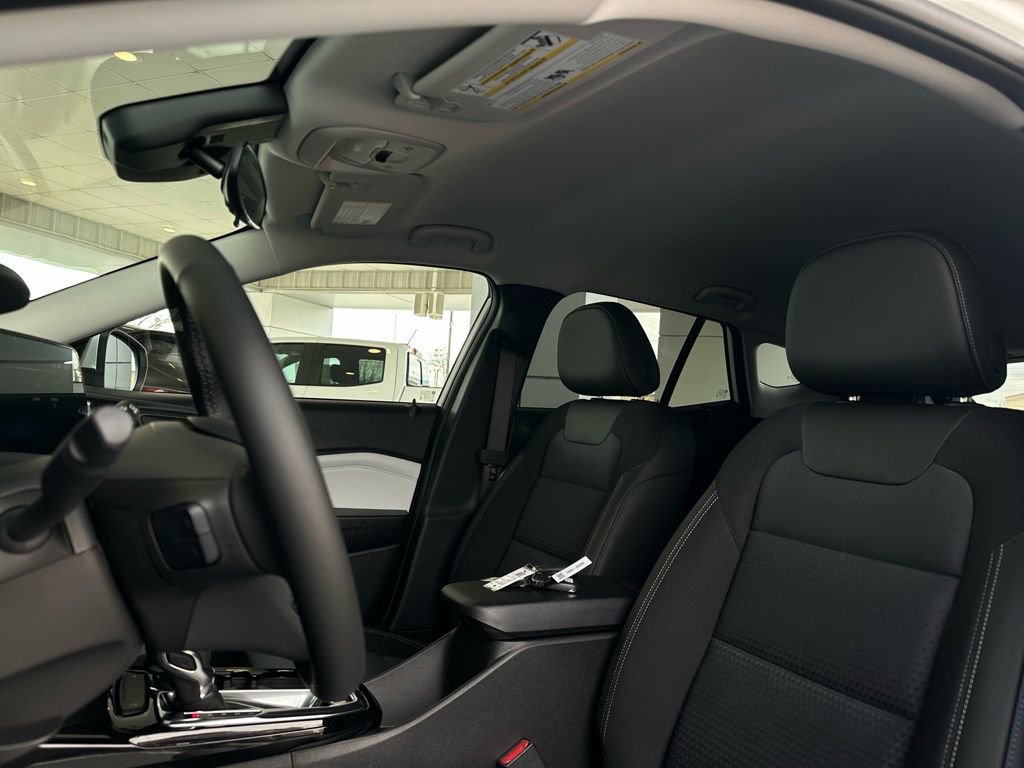 New 2026 Chevrolet Trax LT w/ Driver Confidence Package image 15