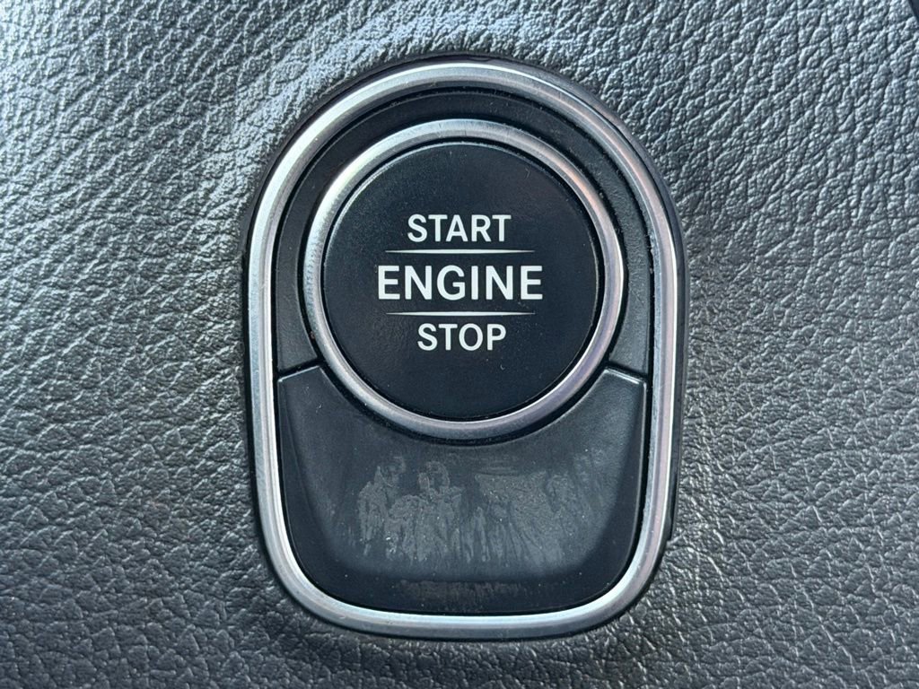 Used 2023 Mercedes-Benz Sprinter 2500 w/ Acoustic Package image 29