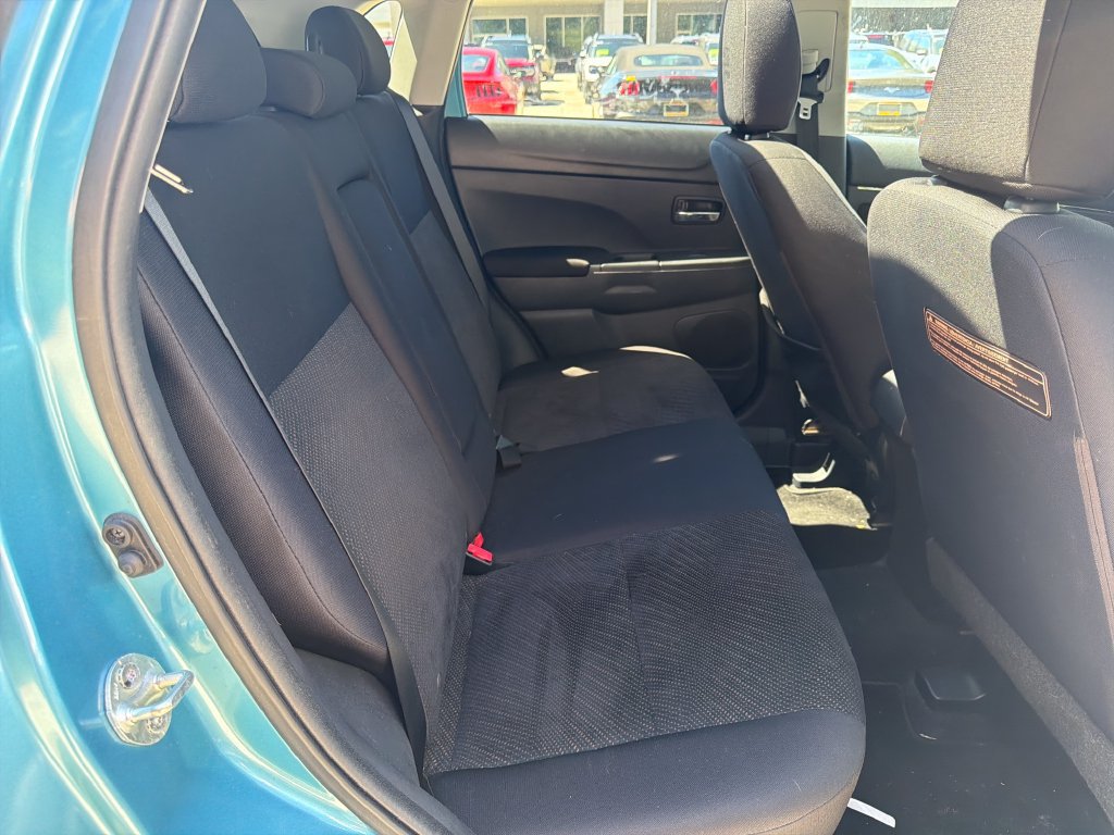 Used 2013 Mitsubishi Outlander Sport SE FWD image 28