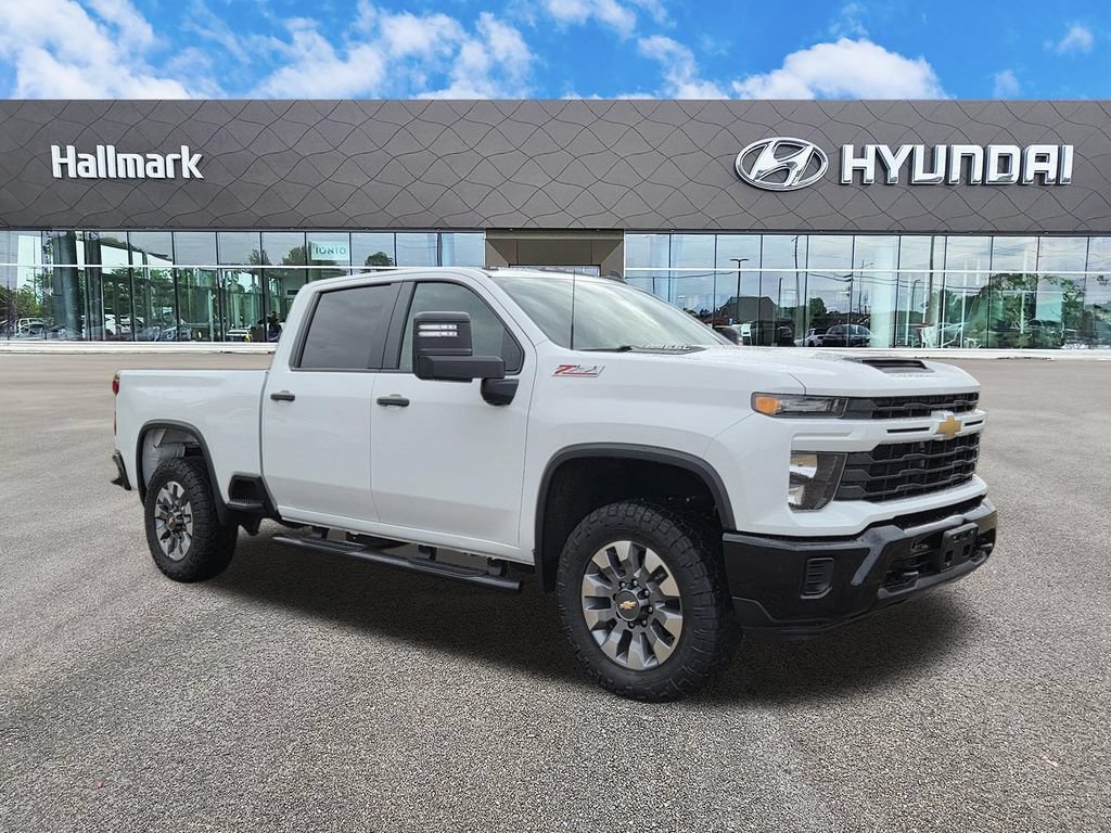 Used 2024 Chevrolet Silverado 2500 Custom w/ Custom Value Package AWD/4WD video 1