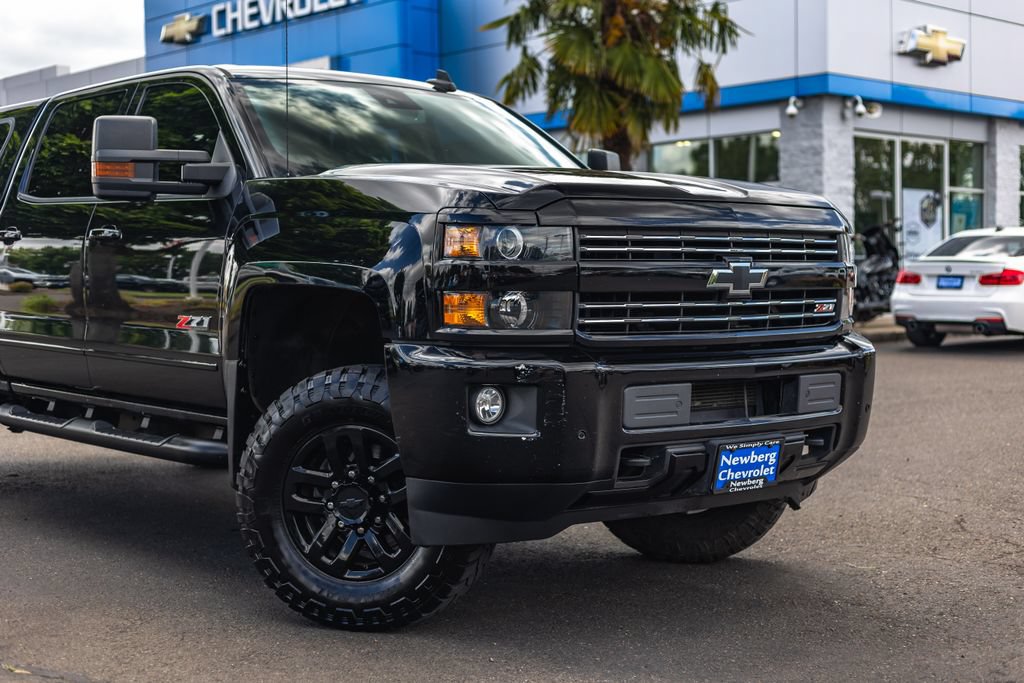 Used 2017 Chevrolet Silverado 3500 LTZ w/ Midnight Edition AWD/4WD image 3