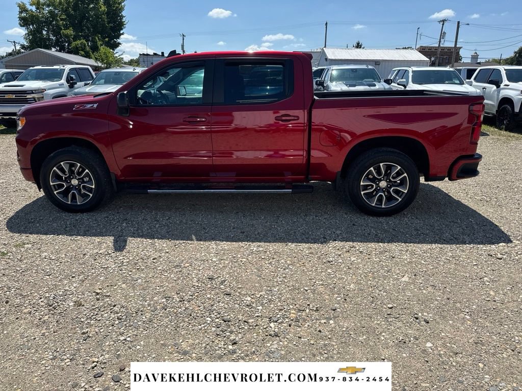 Used 2024 Chevrolet Silverado 1500 RST AWD/4WD image 2