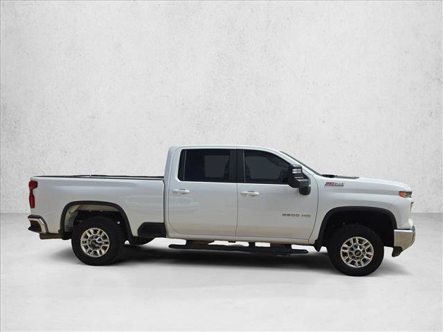 Used 2024 Chevrolet Silverado 2500 LT w/ Convenience Package AWD/4WD image 4