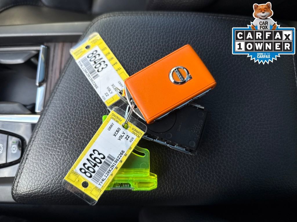 Used 2022 Volvo XC60 B5 Momentum image 31