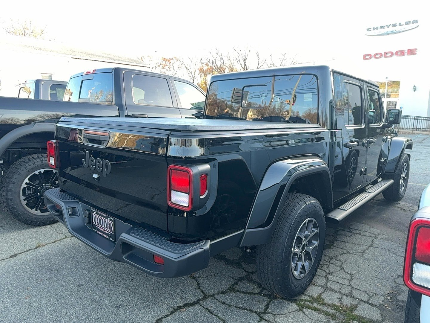 New 2026 Jeep Gladiator Sport AWD/4WD image 3