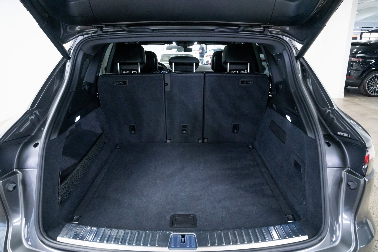 Used 2019 Porsche Cayenne image 8