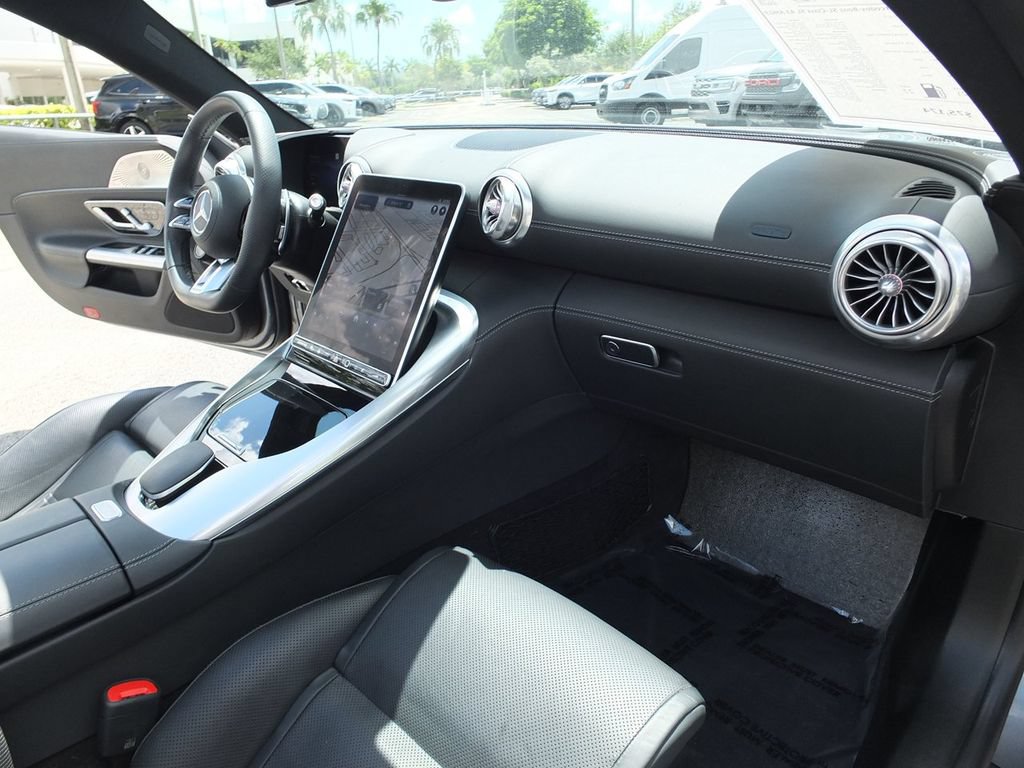 Used 2023 Mercedes-Benz SL 43 AMG image 29