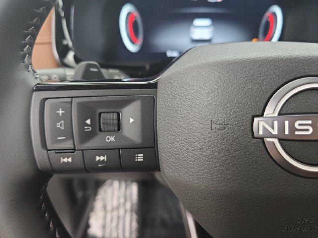 New 2026 Nissan Pathfinder Platinum FWD image 25