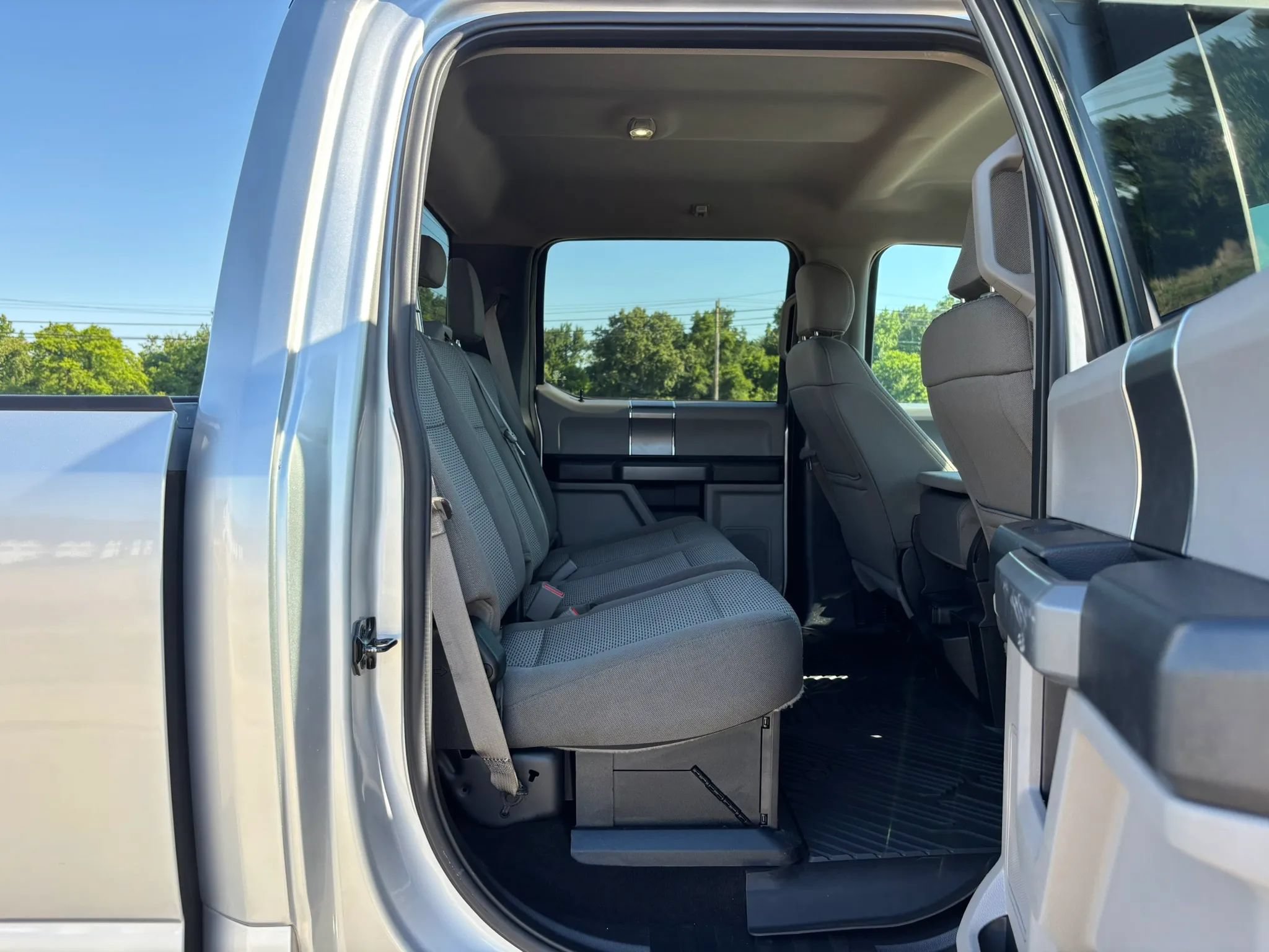 Used 2018 Ford F250 XLT w/ XLT Premium Package AWD/4WD image 23