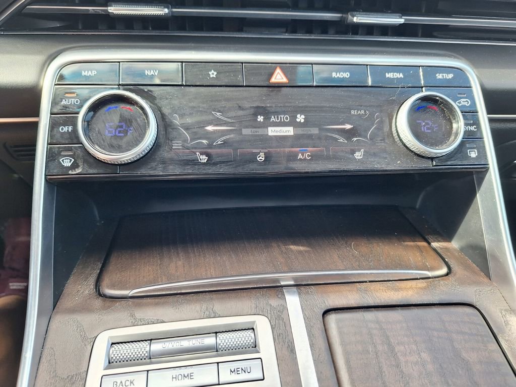 Used 2024 Genesis GV80 2.5T image 17