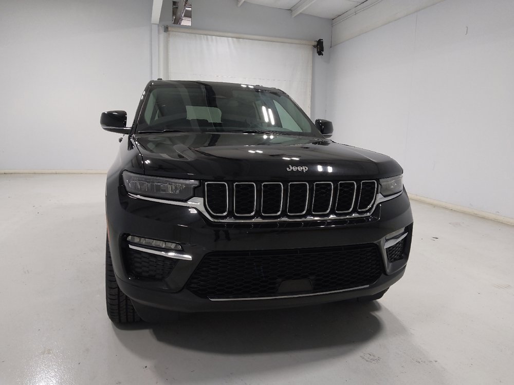 Used 2023 Jeep Grand Cherokee Limited AWD/4WD image 14