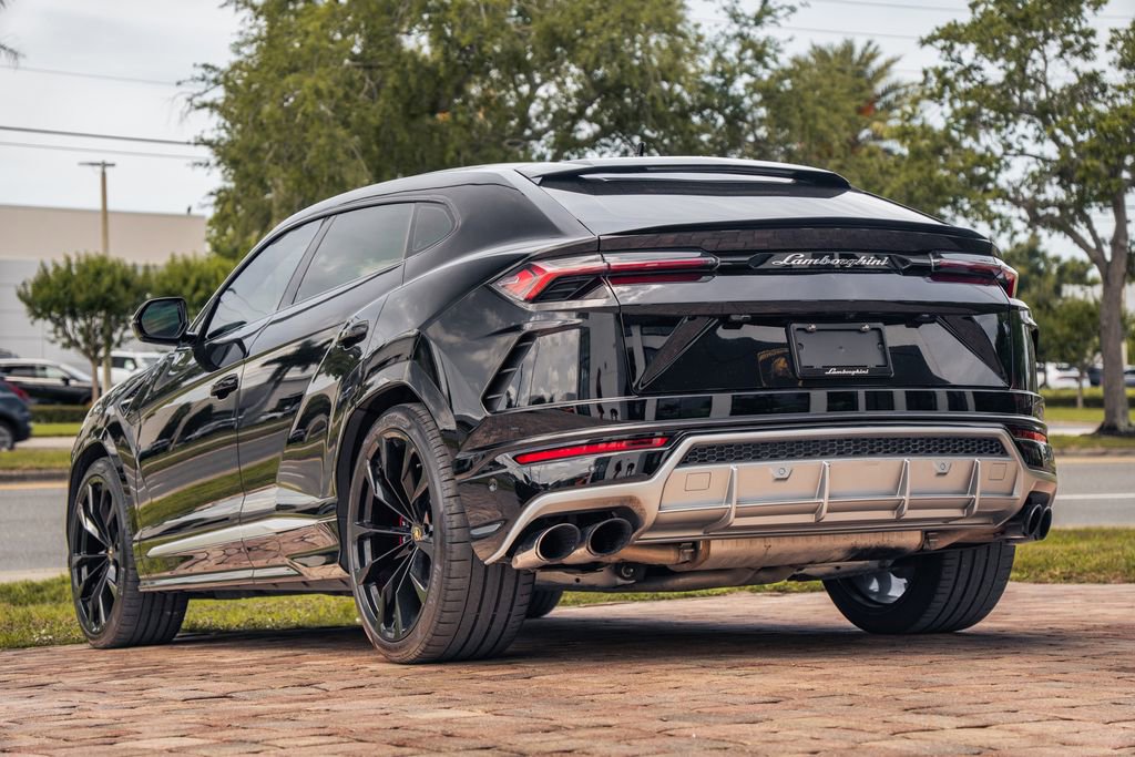 Used 2019 Lamborghini Urus AWD/4WD image 3