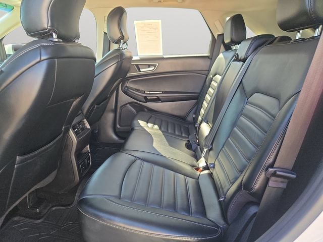 Used 2016 Ford Edge SEL w/ Equipment Group 201A AWD/4WD image 12