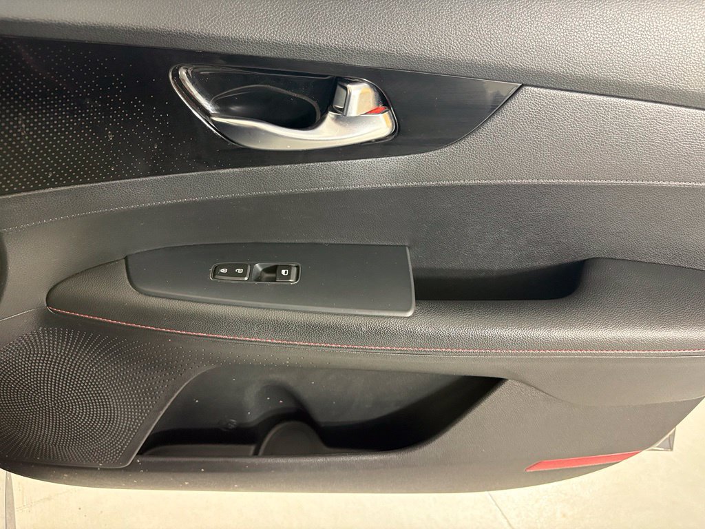 Used 2020 Kia Forte GT FWD image 15