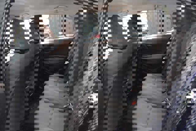 Used 2022 Toyota Corolla LE image 21