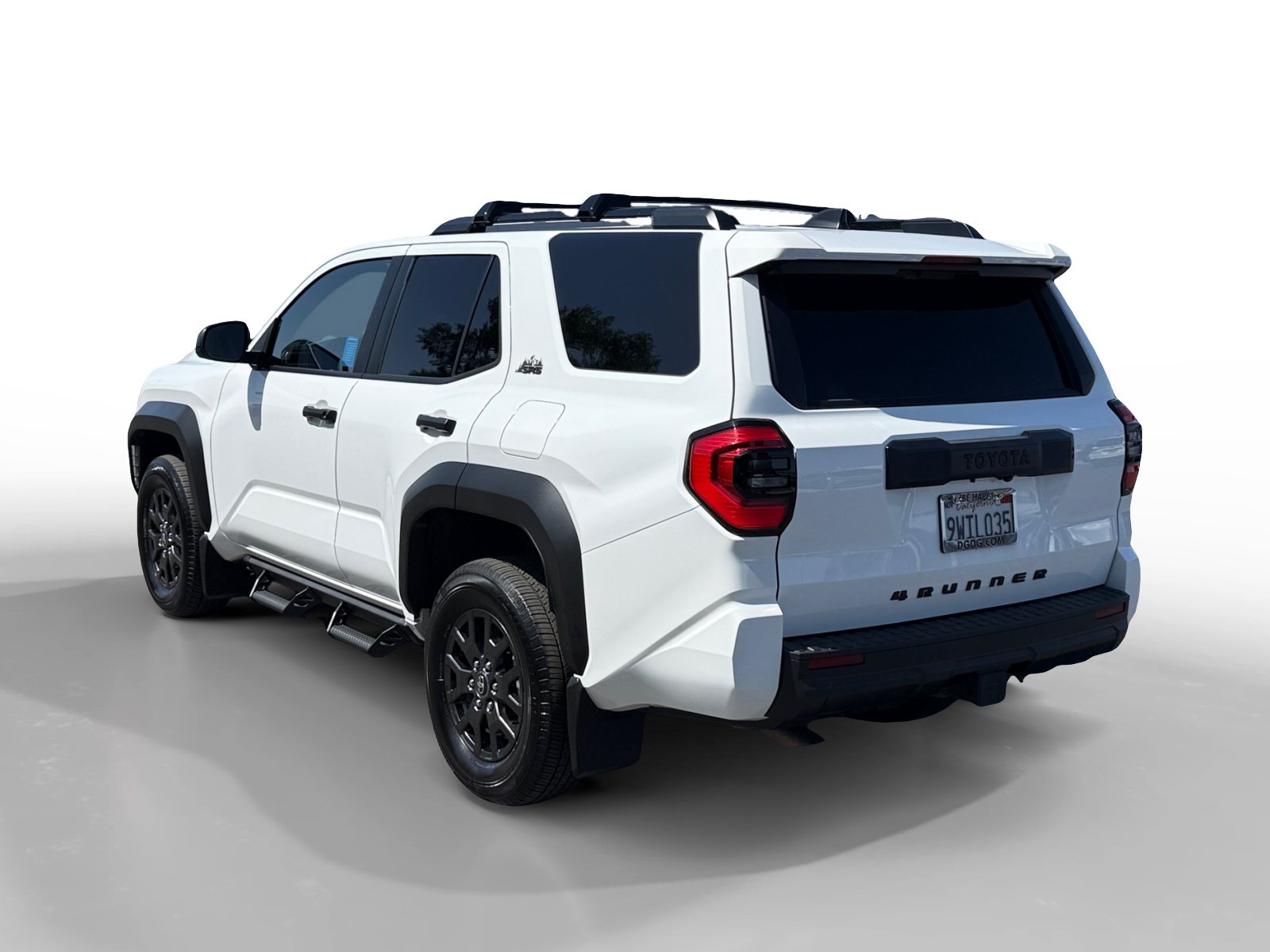 Used 2025 Toyota 4Runner SR5 AWD/4WD image 3