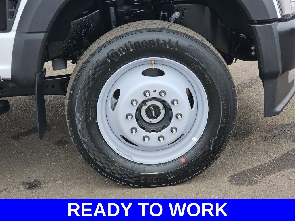 New 2027 Ford F550 4x4 Regular Cab Super Duty image 36