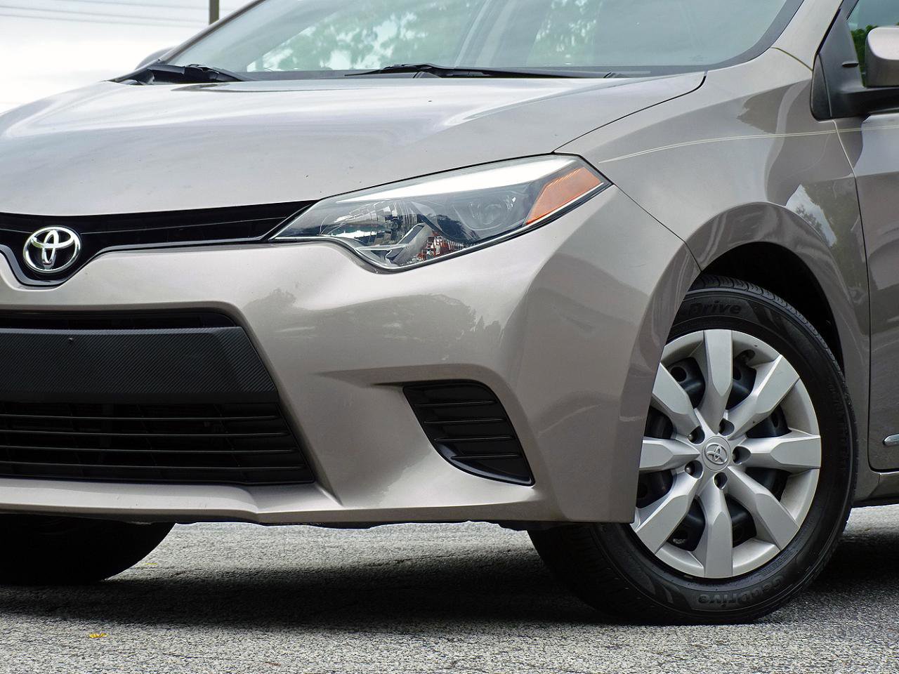 Used 2014 Toyota Corolla LE FWD image 5