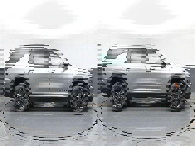 New 2026 Chevrolet Traverse LT w/ Enhanced Driving Package image 15