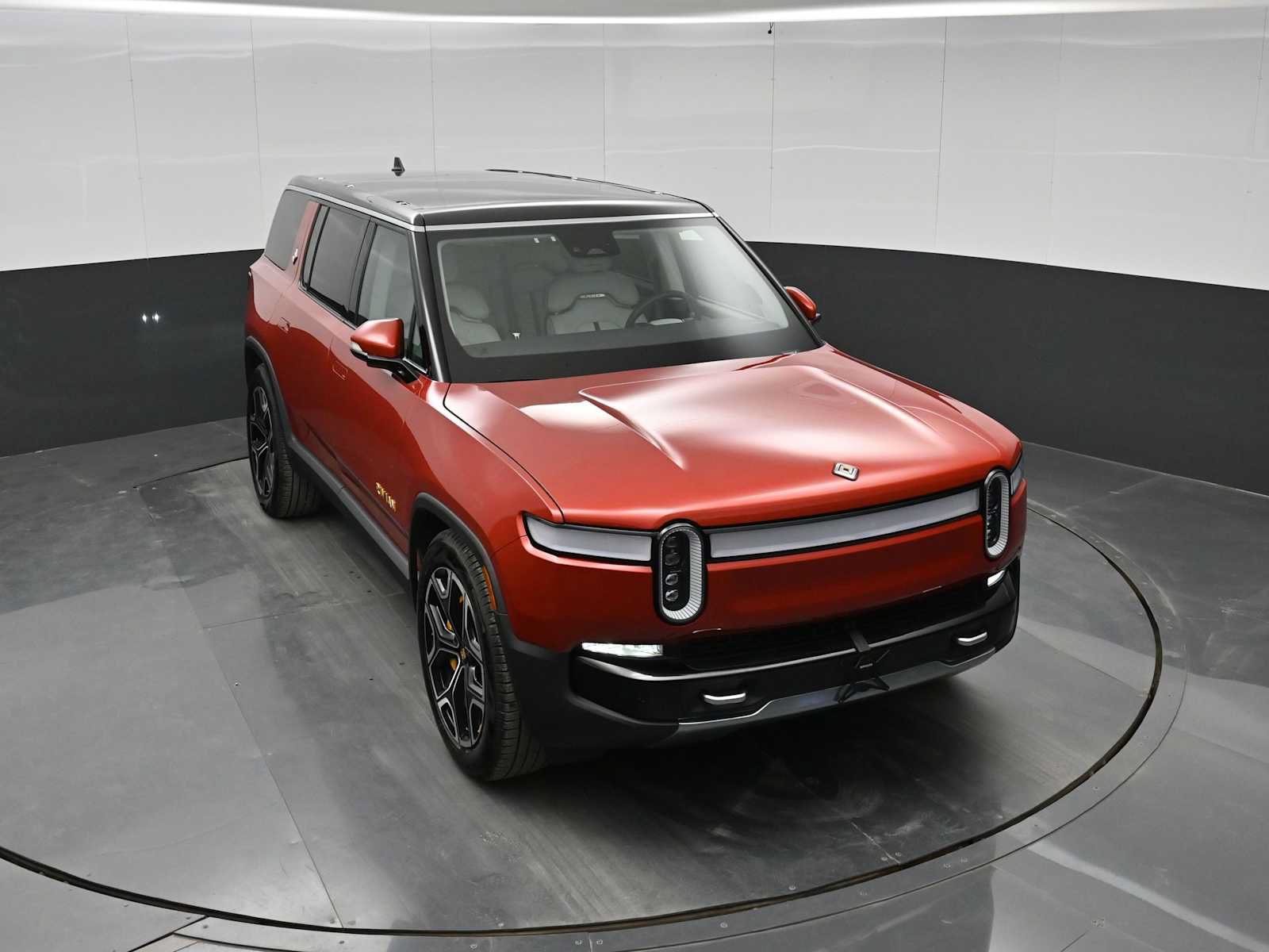 Used 2023 Rivian R1S Adventure Quad AWD/4WD image 26