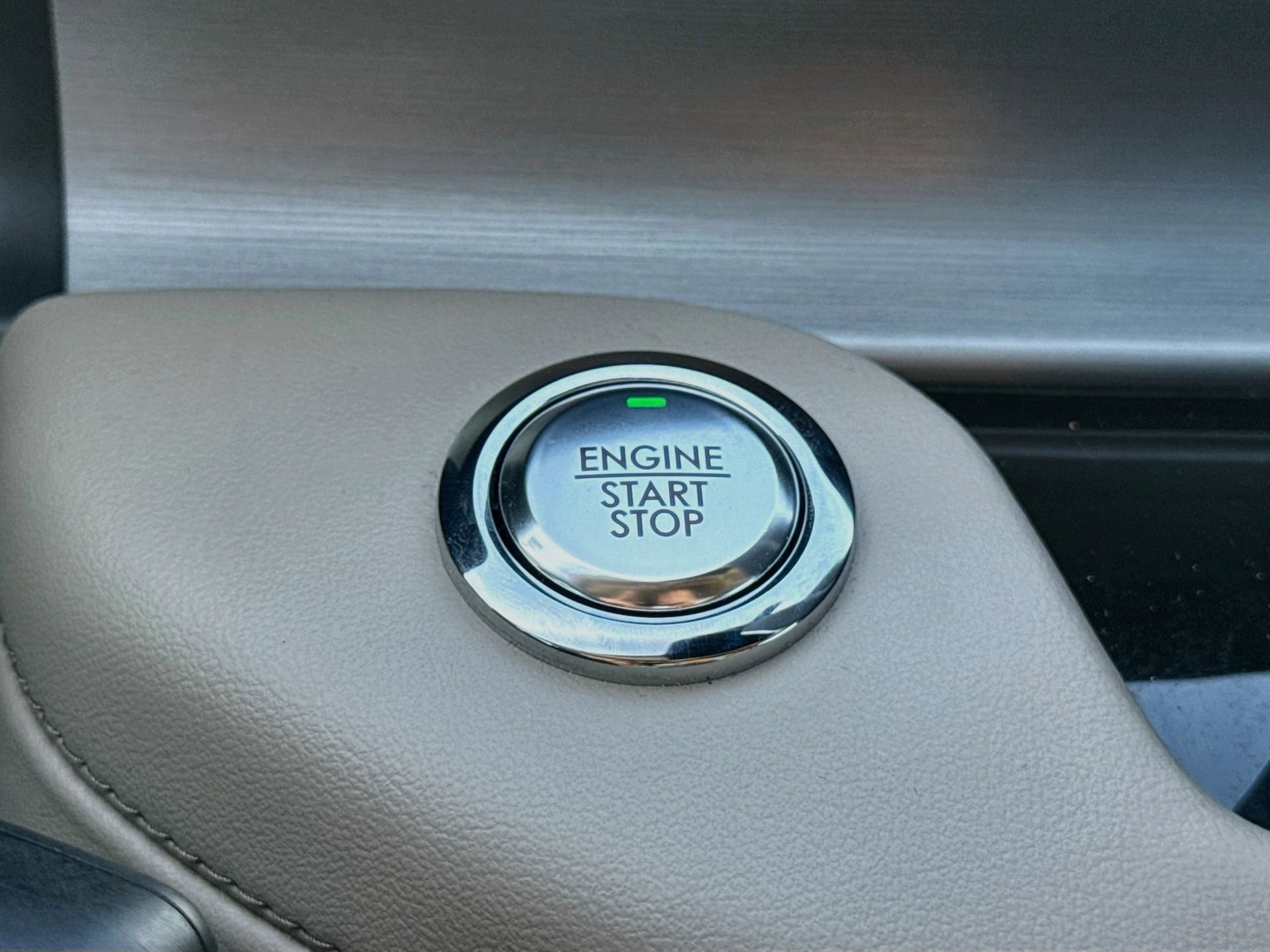 Used 2023 Lincoln Aviator 2WD w/ Premium Package image 38
