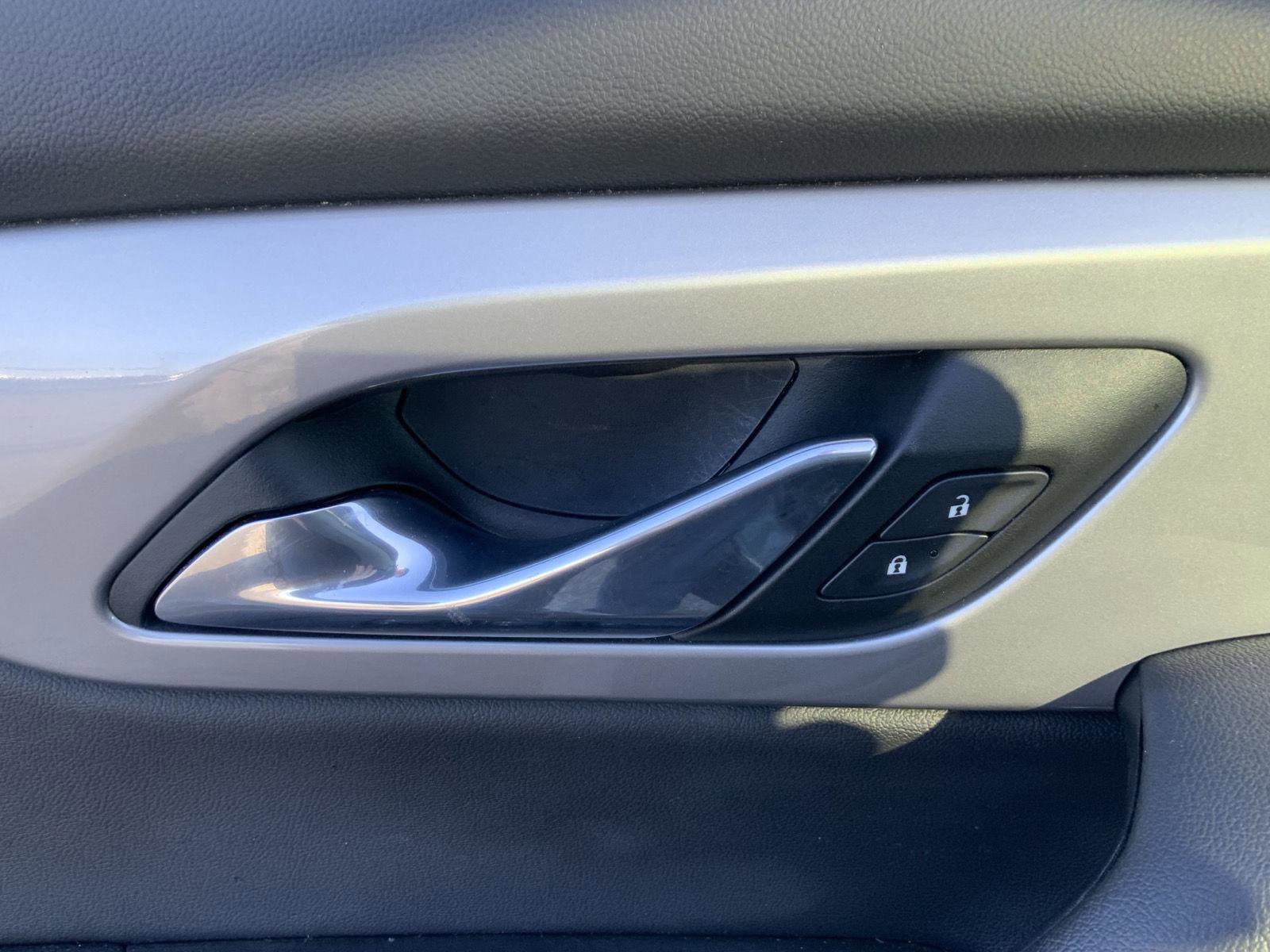 Used 2024 Chevrolet Blazer LT w/ Sound & Technology Package image 24