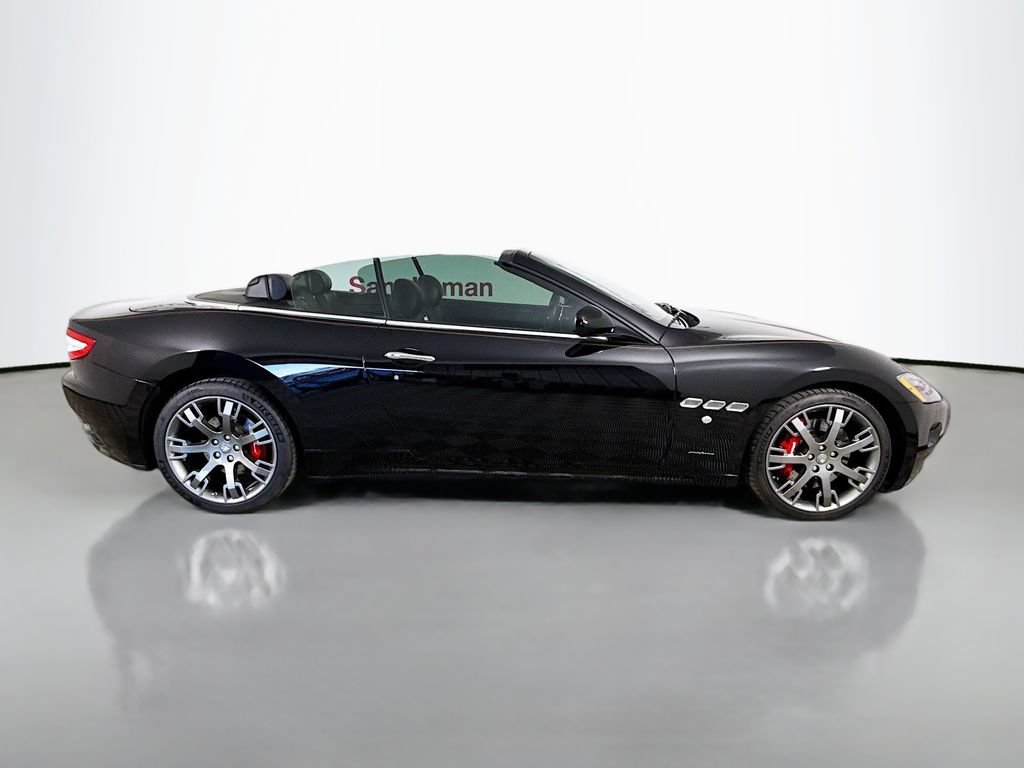 Used 2013 Maserati GranTurismo Convertible RWD image 16