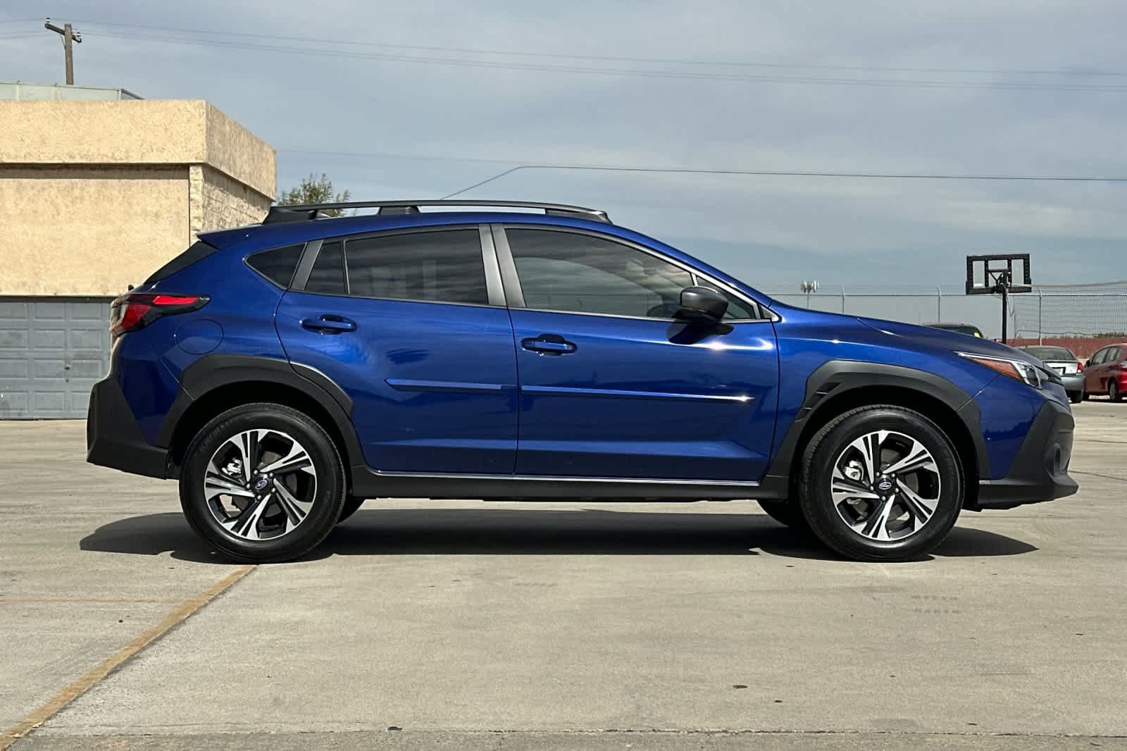 Used 2024 Subaru Crosstrek 2.0i Premium w/ Crosstrek Mirror Package AWD/4WD image 2