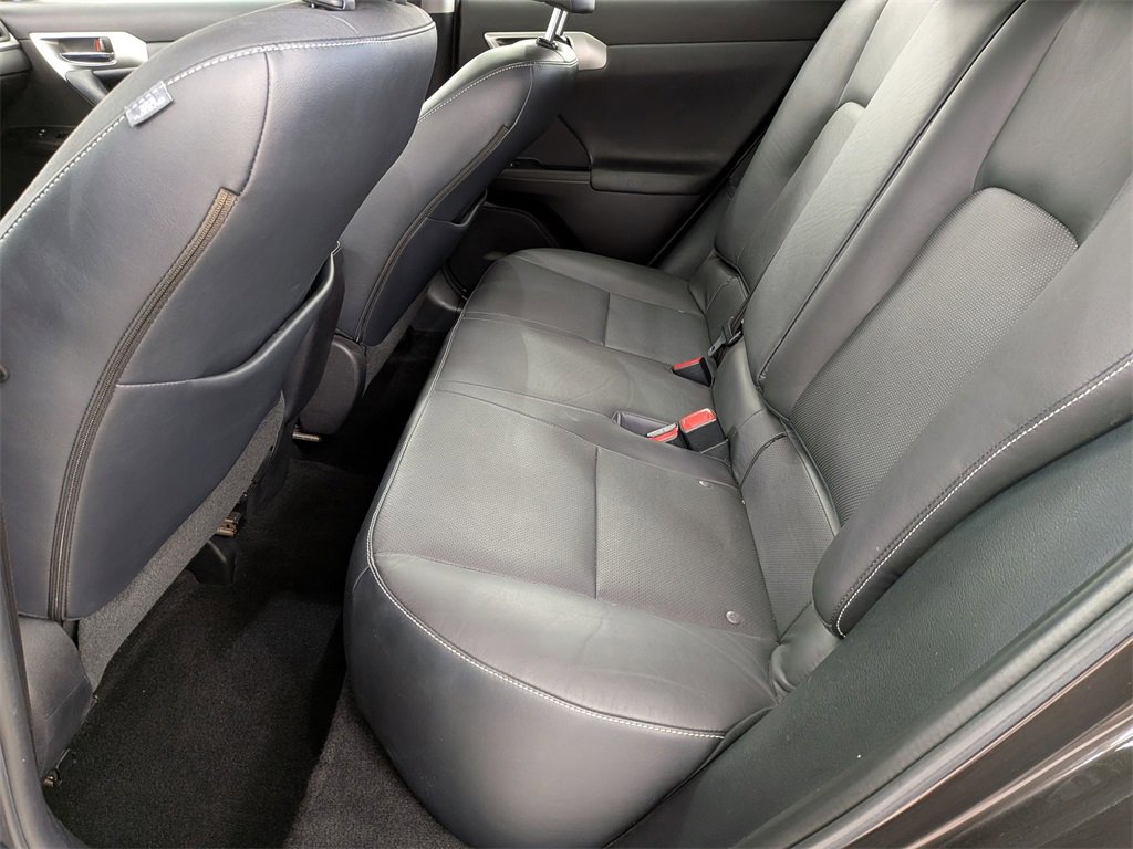 Used 2012 Lexus CT 200h Premium image 32