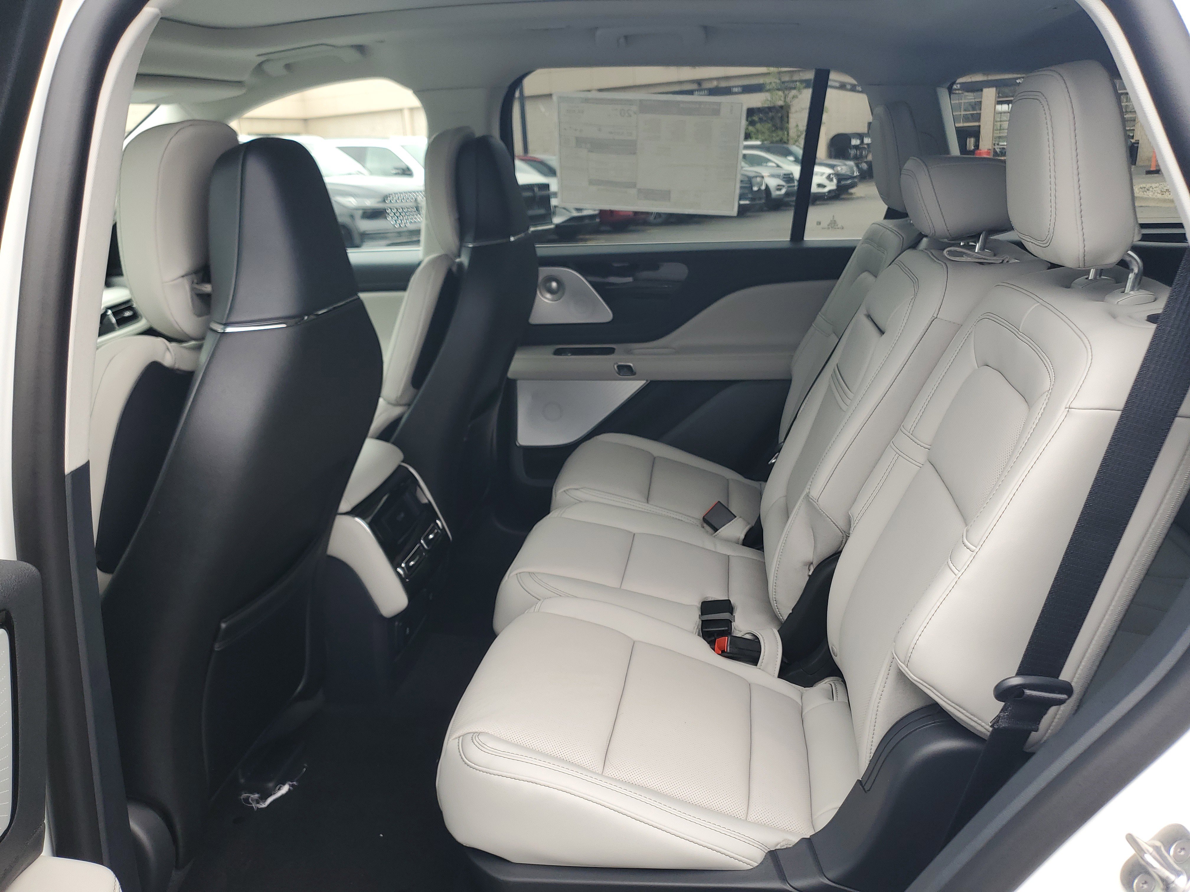 New 2026 Lincoln Aviator Reserve AWD/4WD image 23