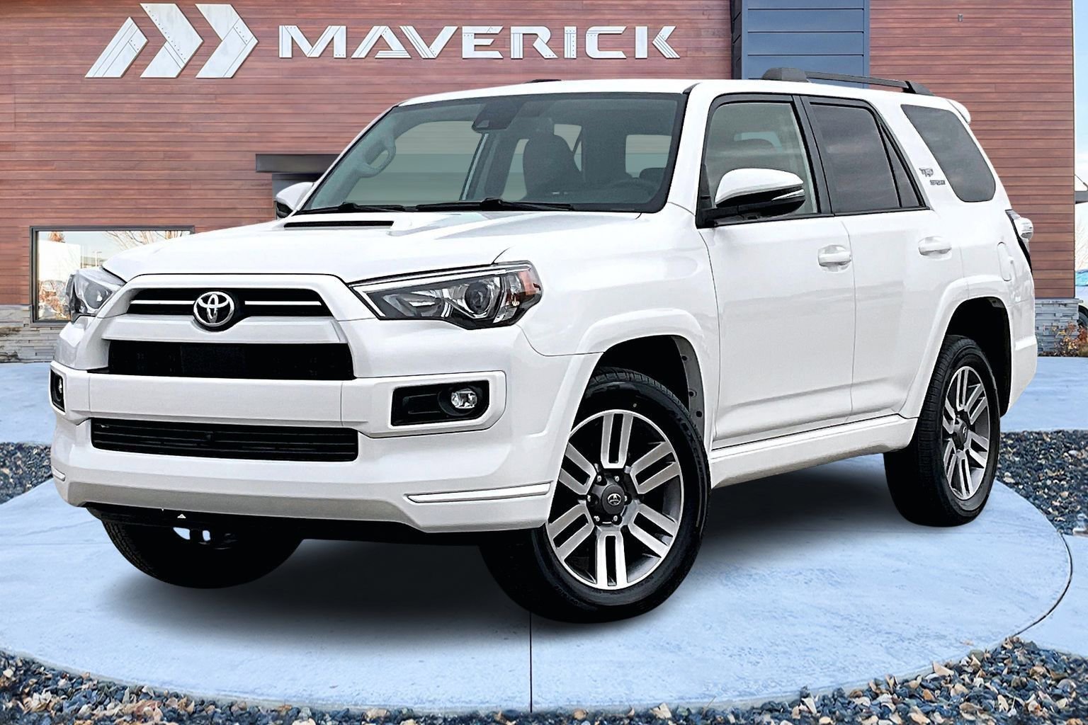 Used 2022 Toyota 4Runner TRD Sport w/ Technology Package image 3