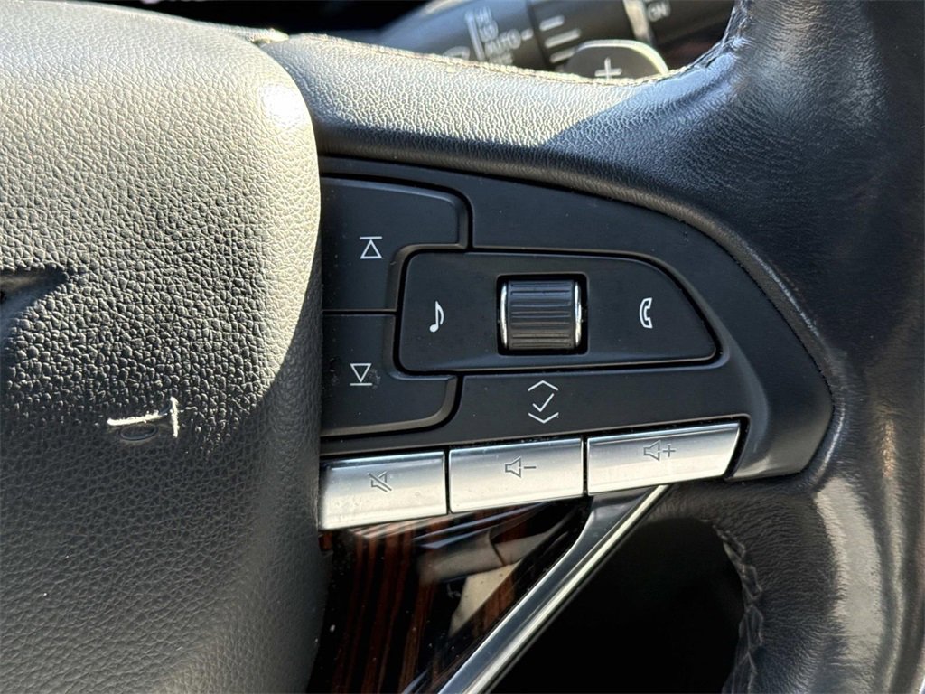 Used 2023 Cadillac Escalade ESV Luxury image 25