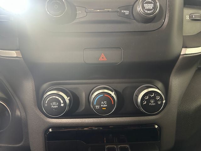 Used 2019 RAM 1500 Big Horn AWD/4WD image 23