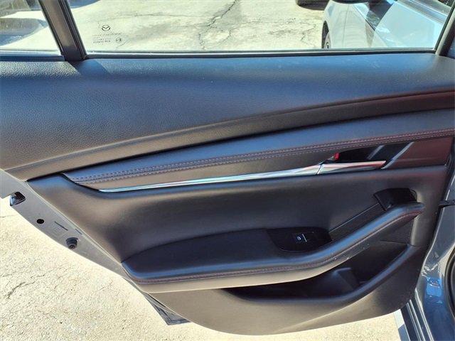 Used 2024 MAZDA MAZDA3 s image 8