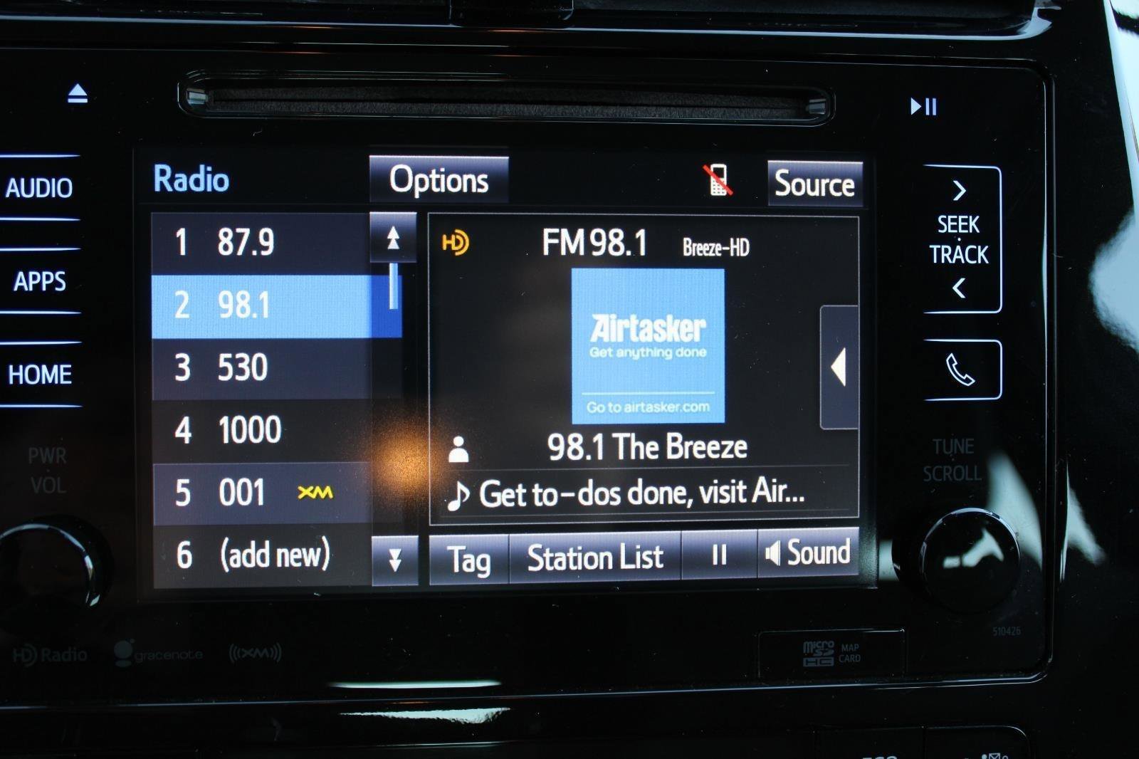 Used 2018 Toyota Prius Prime Plus image 18