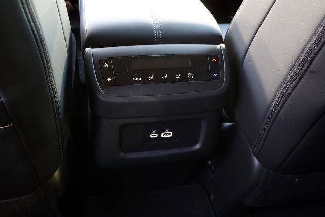 Certified 2025 Nissan Pathfinder SL image 16