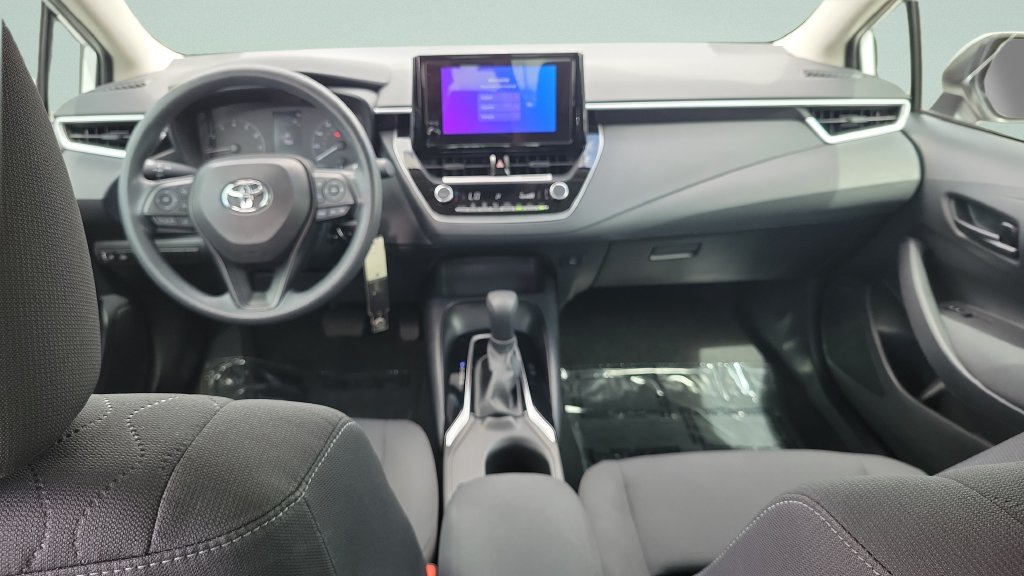Used 2024 Toyota Corolla LE FWD image 13