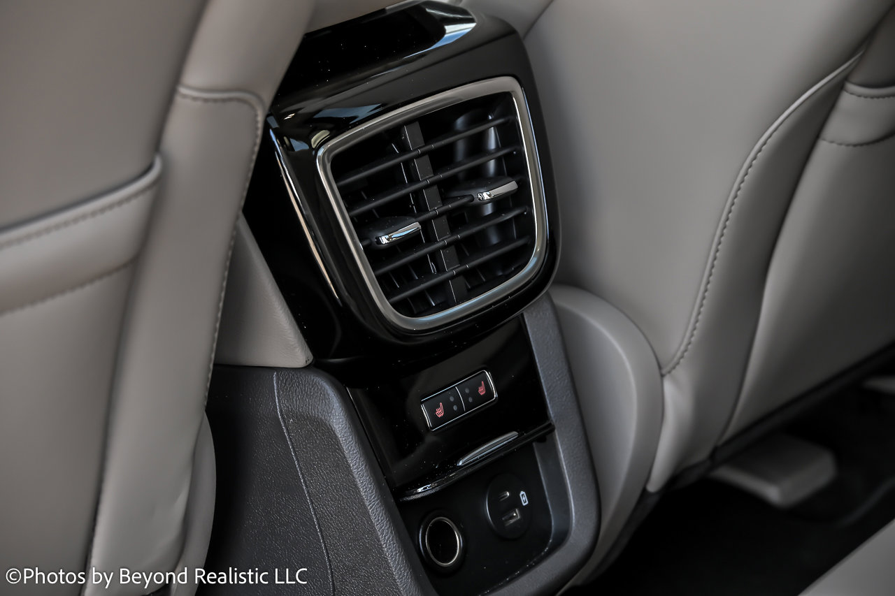 Used 2021 Lincoln Nautilus Reserve image 24