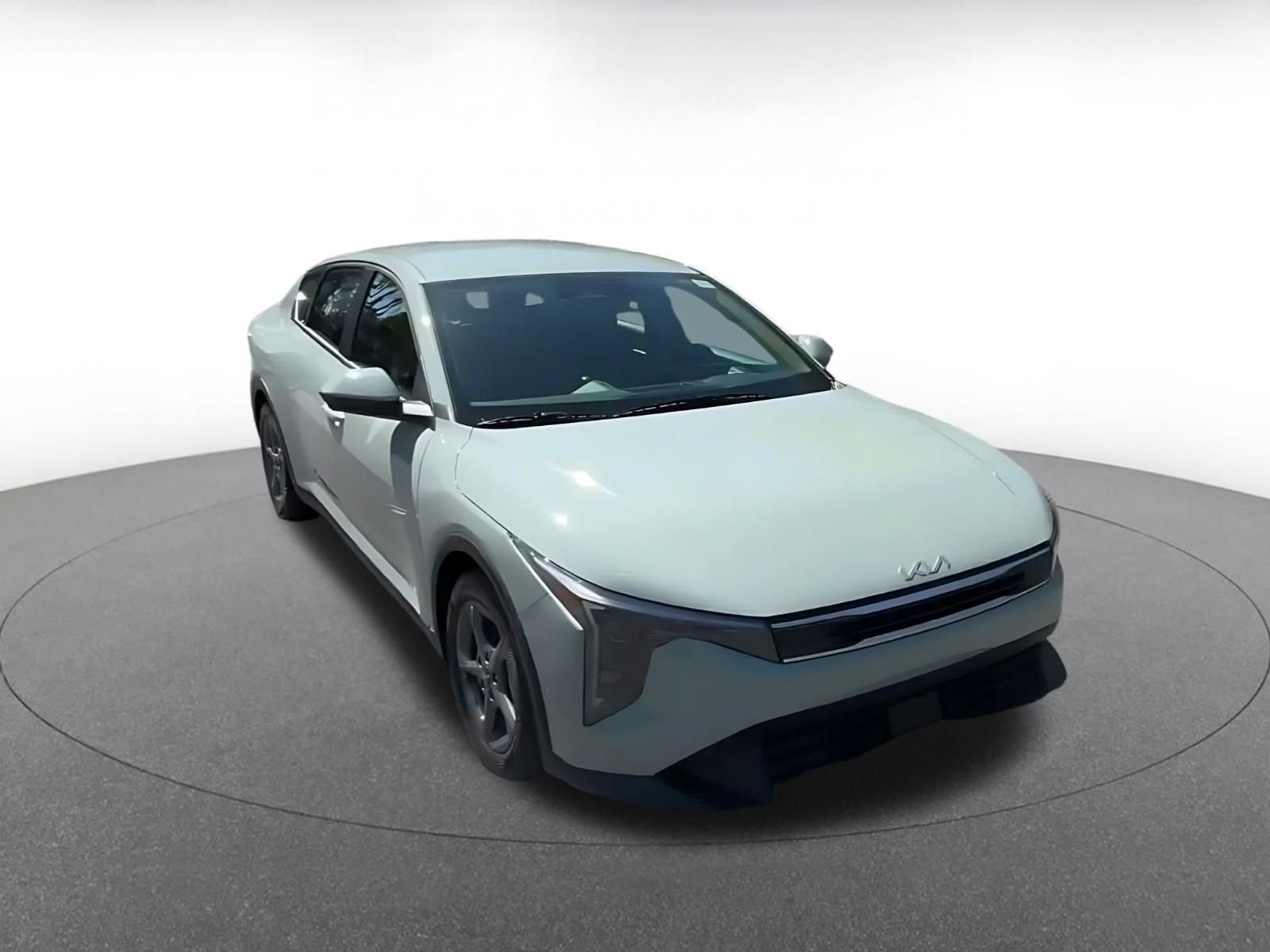 Used 2026 Kia K4 FWD image 3