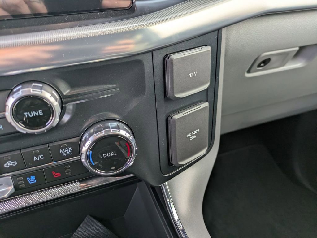 New 2025 Ford F150 Lariat w/ Equipment Group 501A Mid image 37