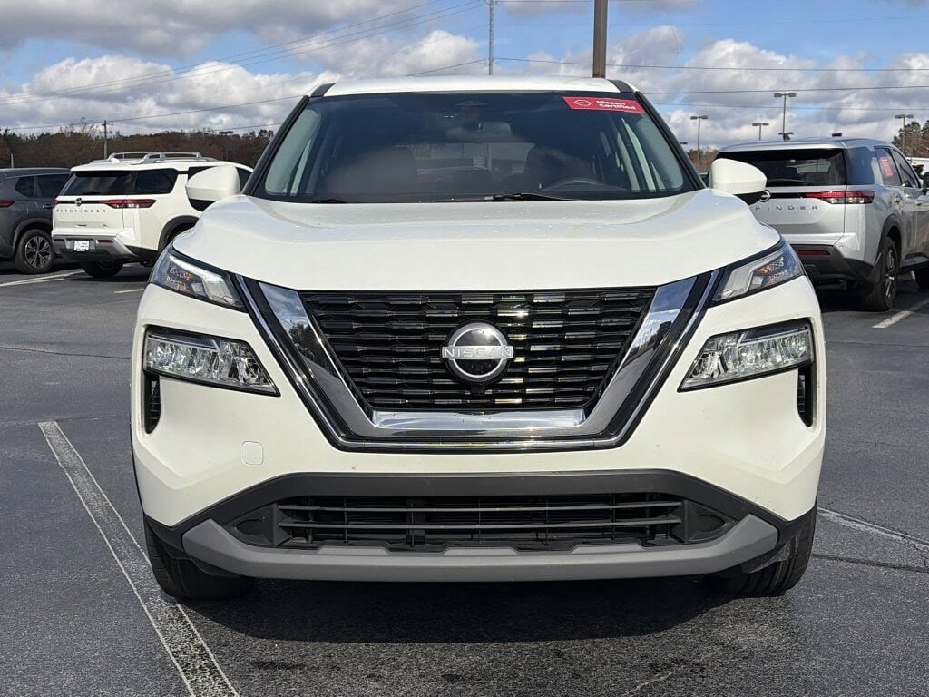 Used 2023 Nissan Rogue SV image 8