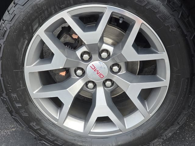Used 2018 GMC Sierra 1500 SLT AWD/4WD image 9