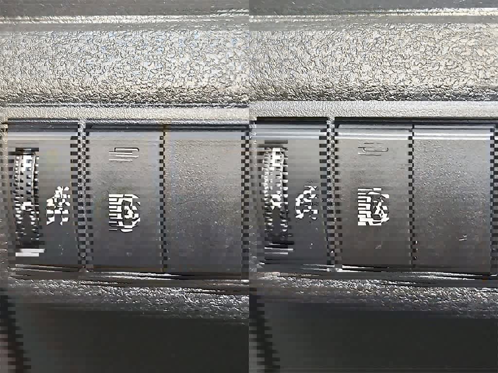 Used 2022 Toyota Corolla LE image 19