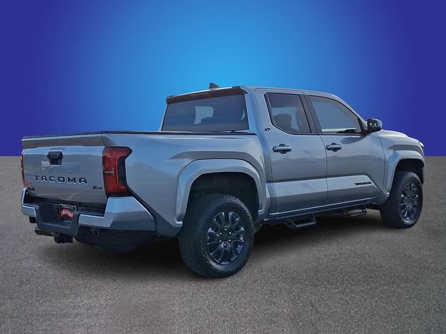 Used 2025 Toyota Tacoma SR5 AWD/4WD image 4
