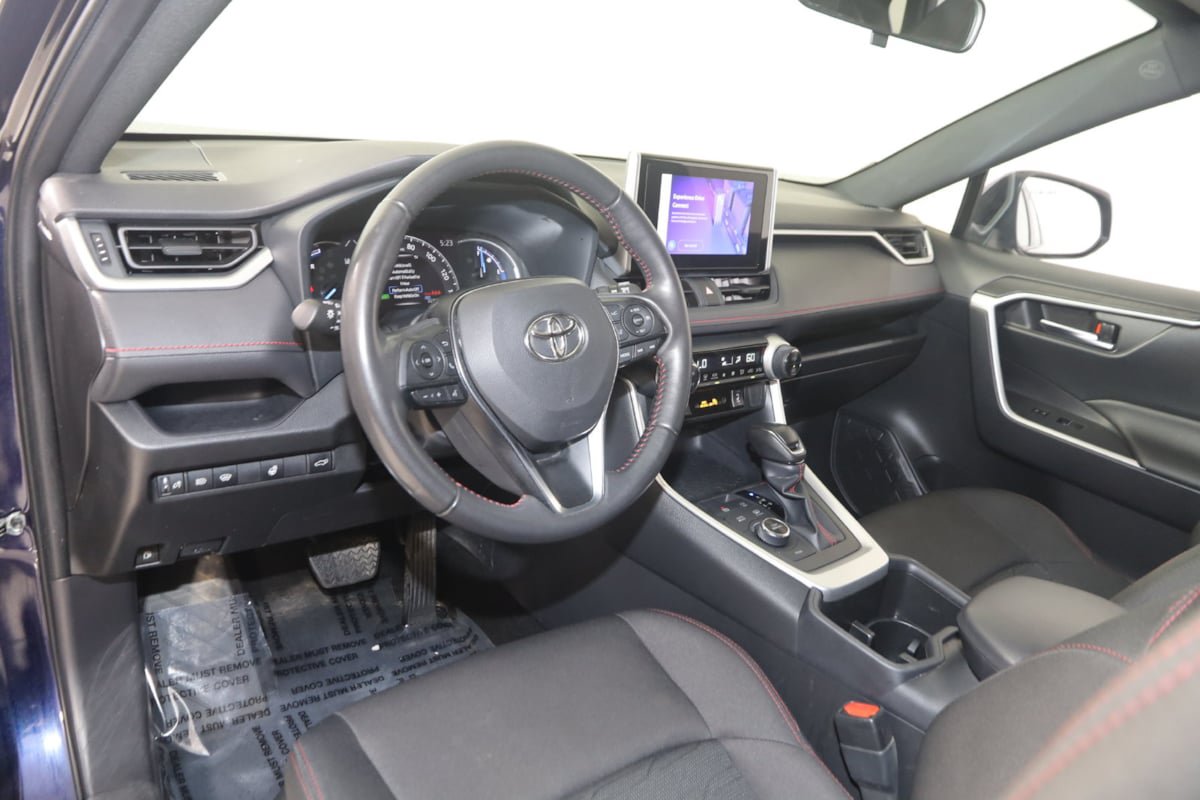Used 2024 Toyota RAV4 SE w/ Weather & Moonroof Package AWD/4WD image 24