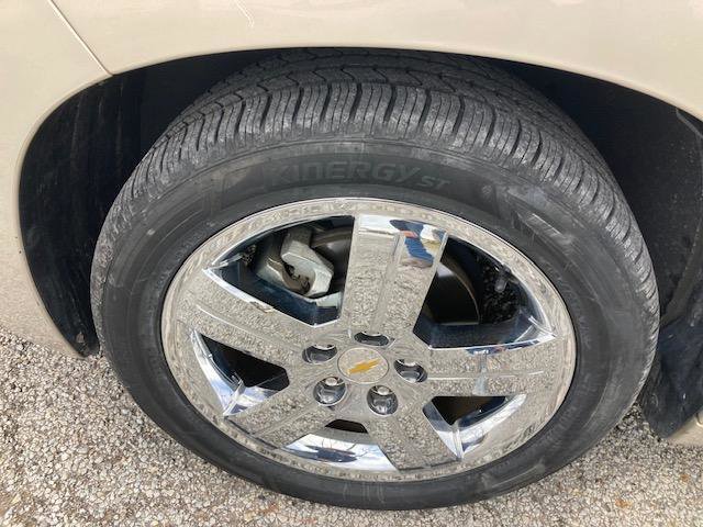 Used 2009 Chevrolet HHR LT w/ LT Preferred Equipment Group image 40