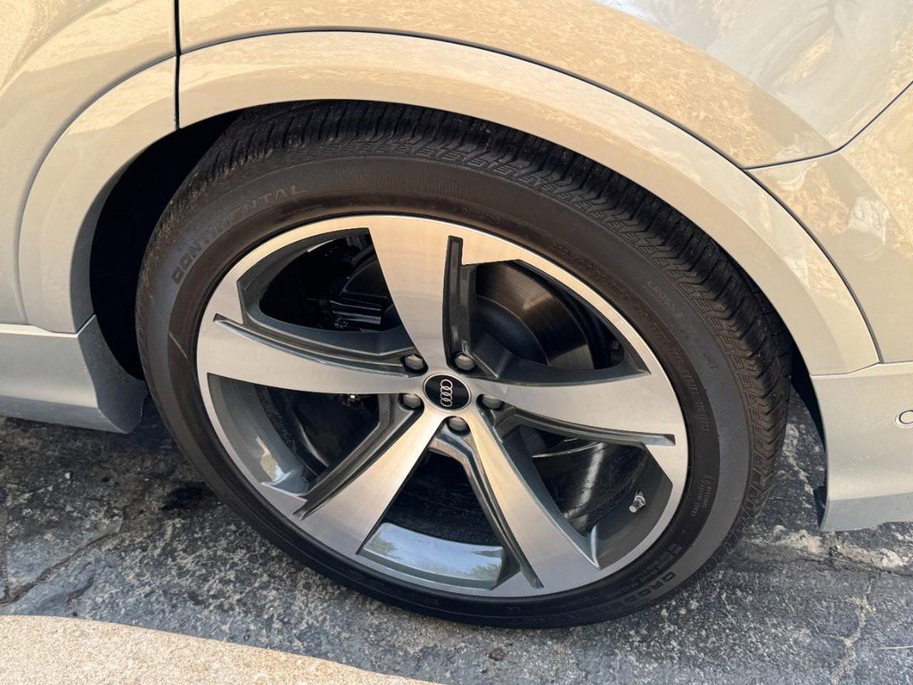 Used 2024 Audi SQ8 Premium Plus image 5